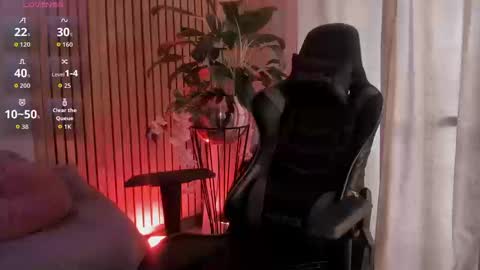 Snapshot of emma_____________ chatting on September 13, 9:12 pm   online show from September 13, 9:12 pm