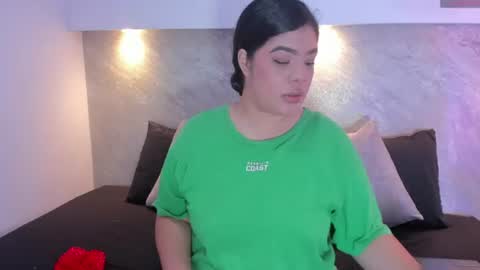 Emma online show from June 15, 11:49 pm
