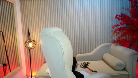 emma__walkerr_ online show from September 23, 7:34 pm