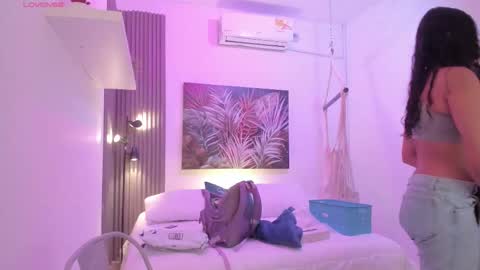 Alice online show from October 23, 12:11 pm