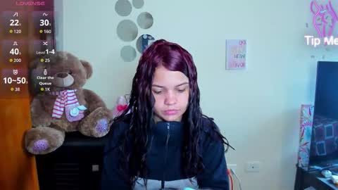emma_boo_ online show from February 13, 6:42 pm