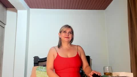 Snapshot of emma_brown777 chatting on December 31, 12:11 am ALBA  online show from December 31, 12:11 am