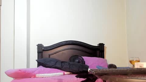 Snapshot of emma_brown777 chatting on January 22, 12:38 am ALBA  online show from January 22, 12:38 am
