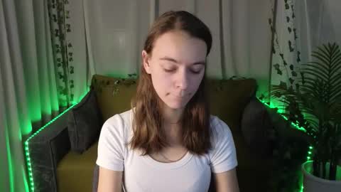 emma_chaser online show from December 23, 1:31 am