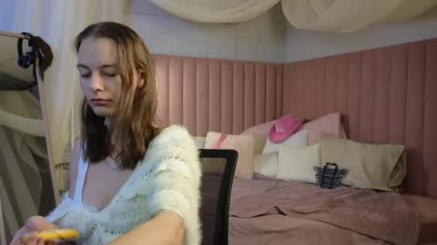 emma_chaser online show from April 9, 1:30 am