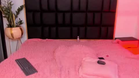 Emma online show from February 13, 4:03 am