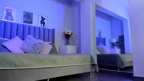 Emma online show from March 21, 9:20 pm