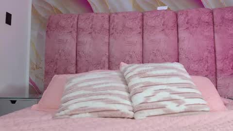 Emma online show from April 15, 3:07 am