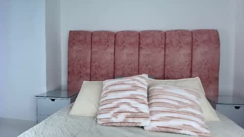 Emma online show from November 25, 3:09 am