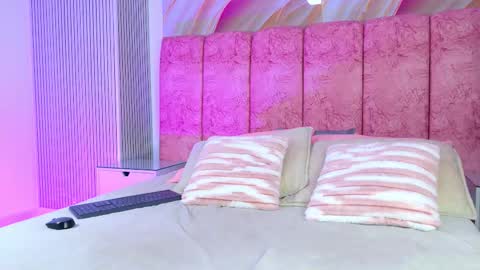 Emma online show from February 12, 3:52 am