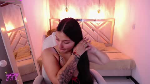 emma online show from April 3, 3:48 am