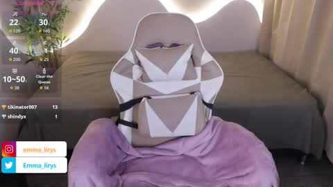 Emma online show from November 21, 5:53 am