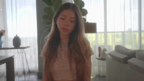 Snapshot of emma_lu1 chatting on February 13, 8:34 pm emma_lu1 online show from February 13, 8:34 pm