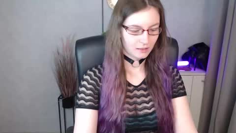 Snapshot of emma_lust94 chatting on October 22, 5:34 am emma online show from October 22, 5:34 am