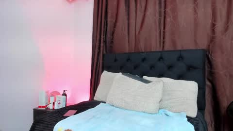 Emma online show from April 16, 10:15 am