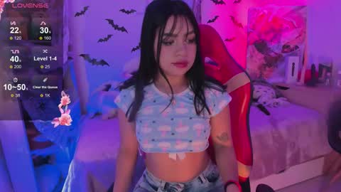 EMMA  online show from October 27, 7:41 pm