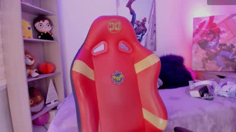 EMMA  online show from January 9, 10:47 pm