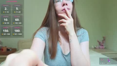 Snapshot of emma_stardust_ chatting on November 1, 3:43 am Emma-milky-tits online show from November 1, 3:43 am