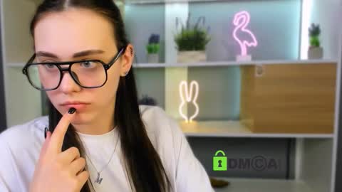 emma_swee online show from February 26, 12:59 pm