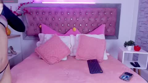 neko  online show from November 2, 9:07 pm