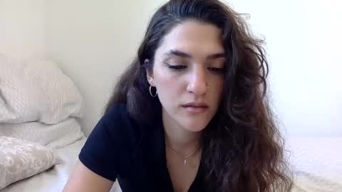 Emma online show from January 24, 6:04 pm