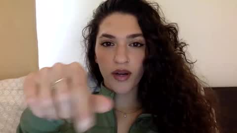 Emma online show from January 16, 5:23 pm