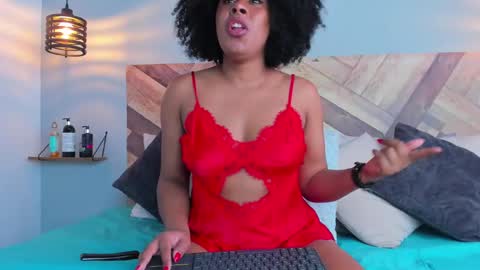 Snapshot of emmabrantt chatting on February 15, 3:50 pm Emma Brant online show from February 15, 3:50 pm