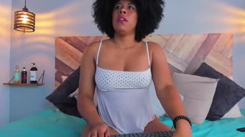 Snapshot of emmabrantt chatting on February 16, 4:21 pm Emma Brant online show from February 16, 4:21 pm