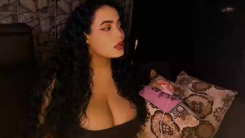 emmacamille2 online show from March 4, 2:06 am