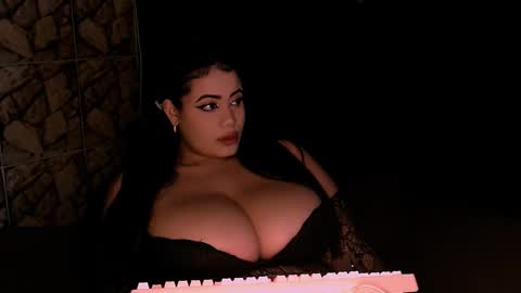 emmacamille2 online show from February 21, 3:01 am