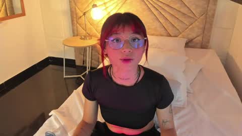           online show from March 15, 11:07 pm