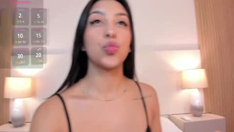 emmaespencer  online show from May 27, 11:18 am
