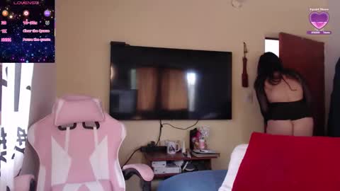 Andrea online show from March 23, 5:19 pm