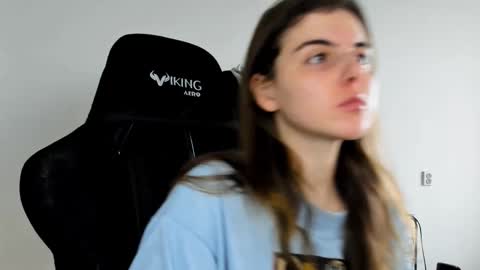 Emma online show from December 3, 10:39 am