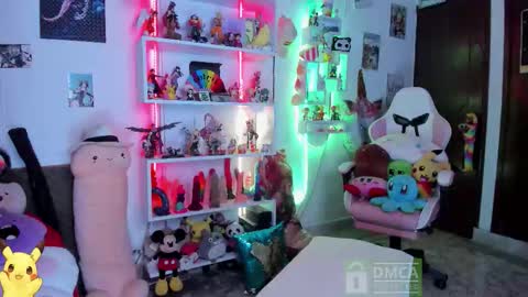 Emma online show from February 2, 2:05 pm
