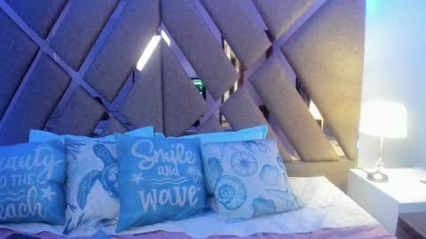 Emma online show from September 23, 4:16 pm