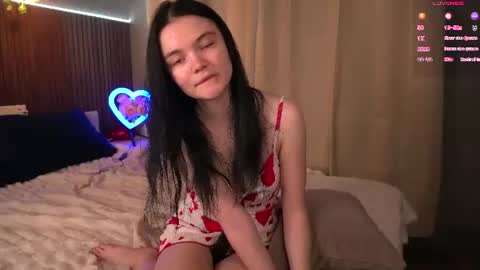 Petite girl Emmy online show from July 6, 7:13 am