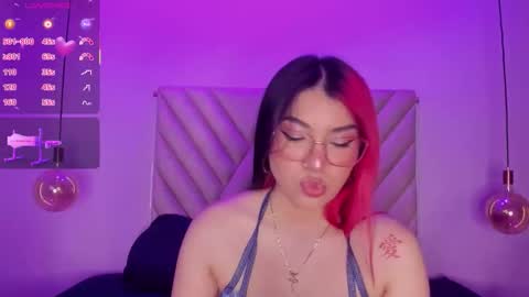 Emma online show from November 17, 3:07 am