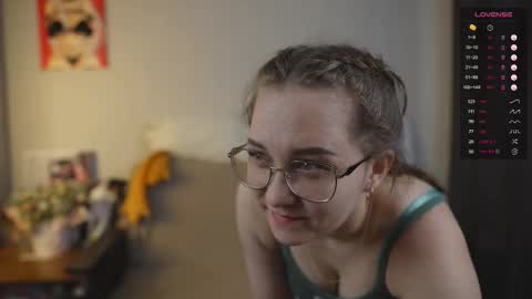 Mia online show from February 1, 7:12 pm