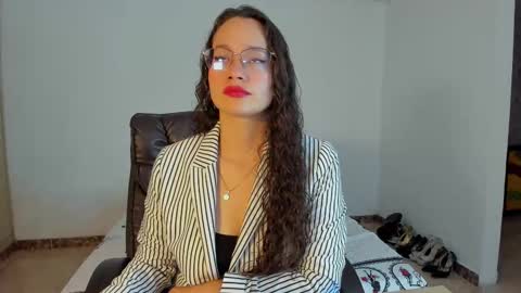 Emma Torres online show from March 11, 9:04 pm