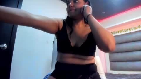 emmily_jade_ online show from August 5, 2:34 pm