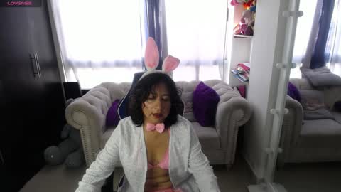 Emmily online show from January 9, 9:05 pm