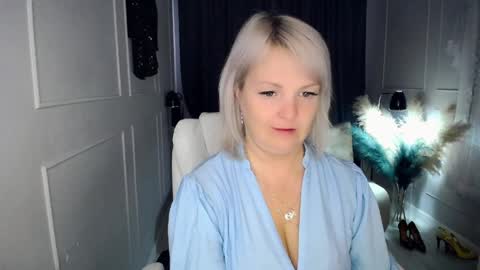 emmmam online show from April 8, 7:32 am