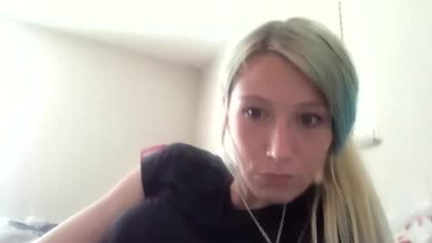 emmwarr1514 online show from June 15, 7:47 pm