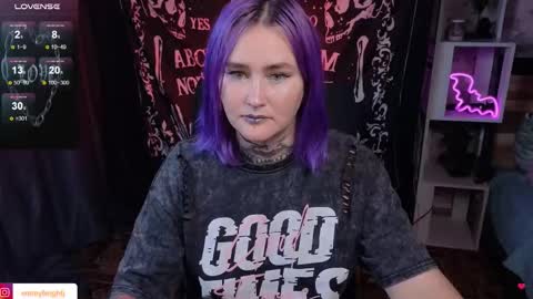 Snapshot of emmybrightj_ chatting on September 17, 5:55 pm Emmy Bright     50  online show from September 17, 5:55 pm