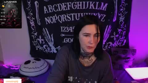 Snapshot of emmybrightj_ chatting on September 26, 2:09 am Emmy Bright     50  online show from September 26, 2:09 am