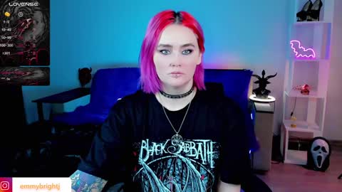 Snapshot of emmybrightj_ chatting on January 23, 2:02 am Emmy Bright     50  online show from January 23, 2:02 am