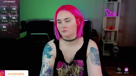 Snapshot of emmybrightj_ chatting on February 3, 12:47 am Emmy Bright     50  online show from February 3, 12:47 am