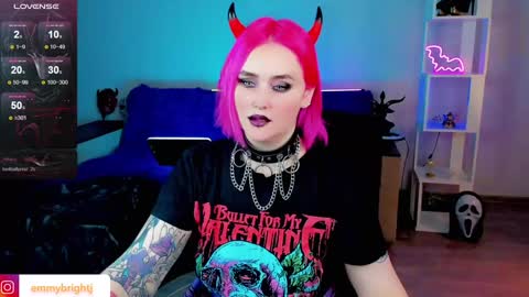 Snapshot of emmybrightj_ chatting on January 28, 1:50 am Emmy Bright     50  online show from January 28, 1:50 am