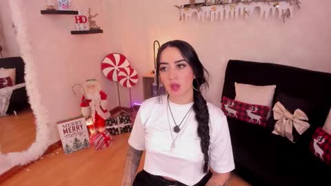 Emmy Evans  online show from December 19, 8:23 pm